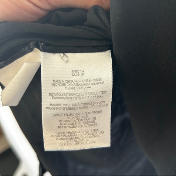 BCBGMaxAzria Women’s Black Antonella V-Neck Faux Wrap Hi Low Tank Top Size XXS - Picture 5 of 8